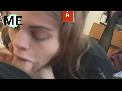 ❤️ Grleni kurac, poderane najlonke i poderane pete lijepo je upoznati ❤️ Porno video kod nas ️❤
